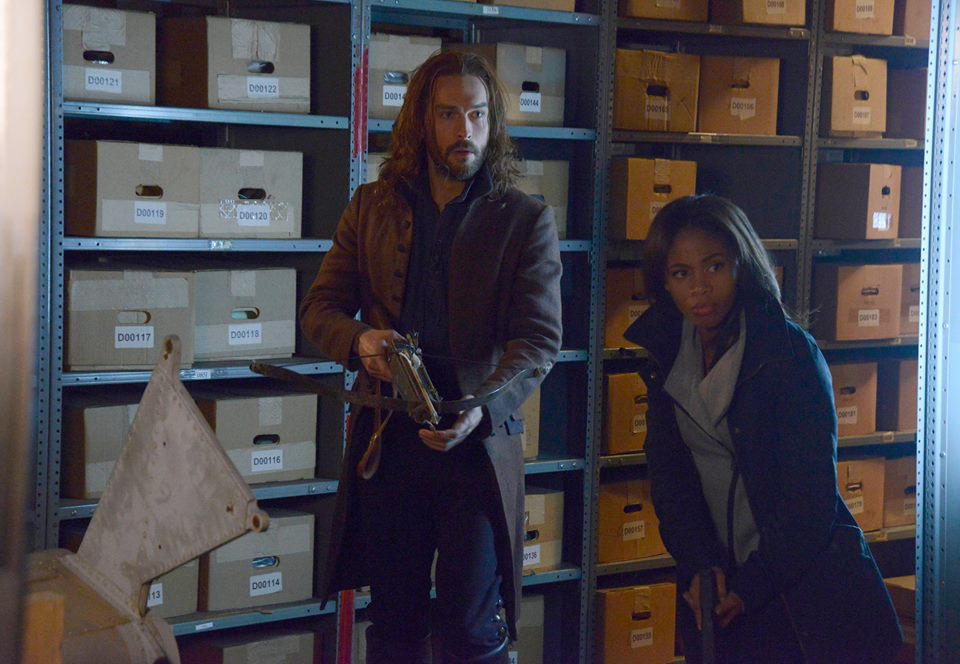 Ichabod and Abbie look for Solomon Kent in a warehouse