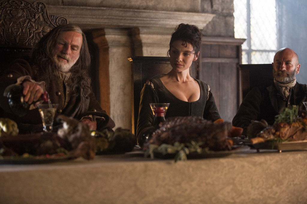 Claire dines with Colum and Dougal