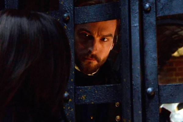 Captain Ichabod Crane visits Abbie Mills in jail when she time travels back to 1781 on the "Tempus Fugit" episode of Sleepy Hollow