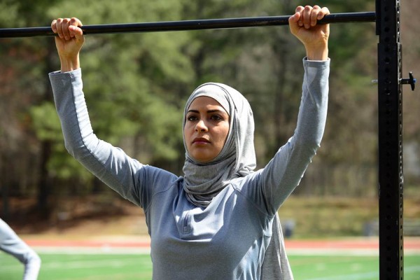 Nimah Anwar does pull-ups in a hijabi on Quantico.