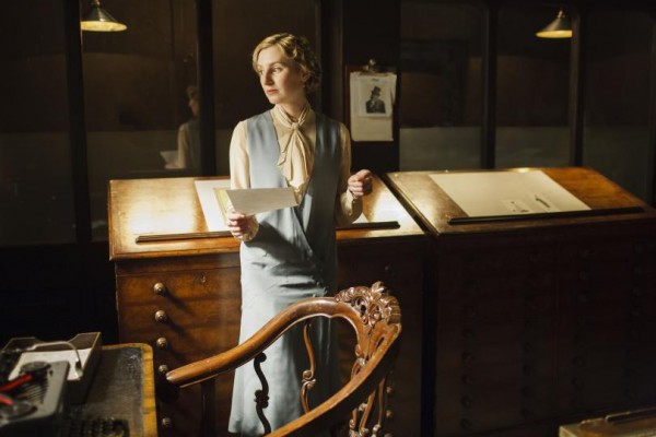 Lady Edith works at the magazine on Downton Abbey